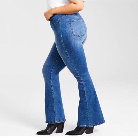 NWT Re generation by Celebrity Pink 3X Poppy Stretch Curvy Pull-On Flare Jeans - Picture 10 of 12